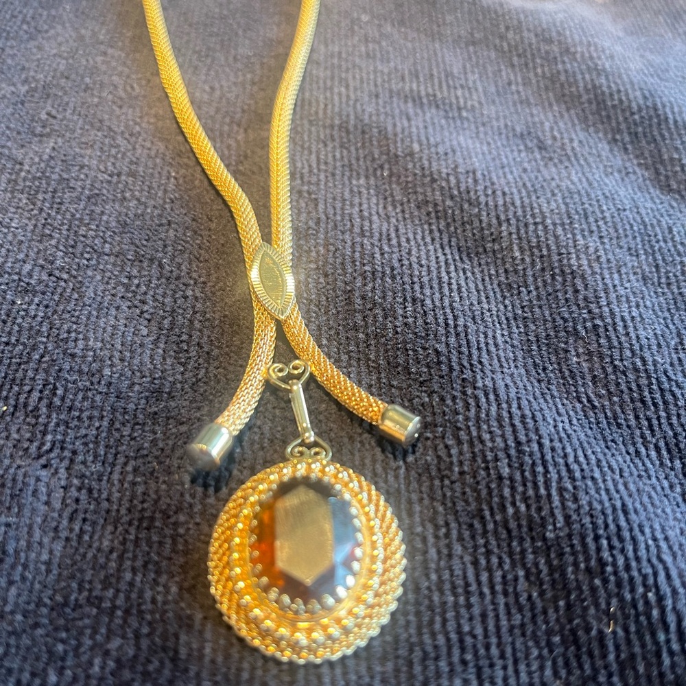 Vintage Sarah Coventry Amber Rhinestone necklace
